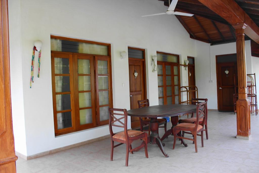 Pahalage Guesthouse 베루왈라 외부 사진